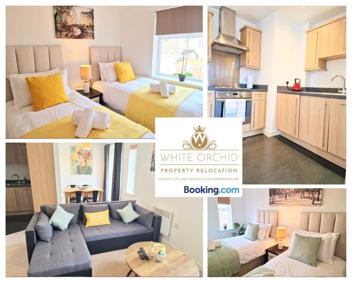 Corporate Old Town Stevenage: 2-bed With Balcony & Parking *