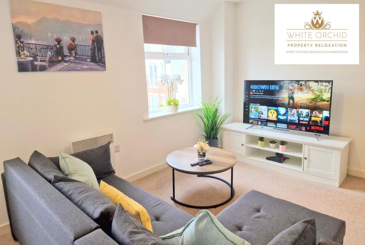 Apartment Corporate Old Town Stevenage: 2-bed With Balcony & Parking Stevenage